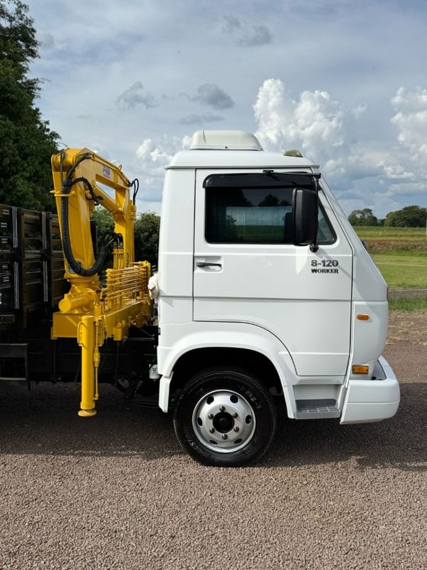 Volkswagen 8120 VW 8-120 Euro3 Worker Munck 2009/2009 CAMINHÕES & CAMIONETAS PASSO FUNDO / Carros no Vale