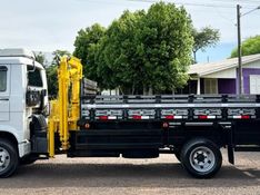 Volkswagen 8120 VW 8-120 Euro3 Worker Munck 2009/2009 CAMINHÕES & CAMIONETAS PASSO FUNDO / Carros no Vale
