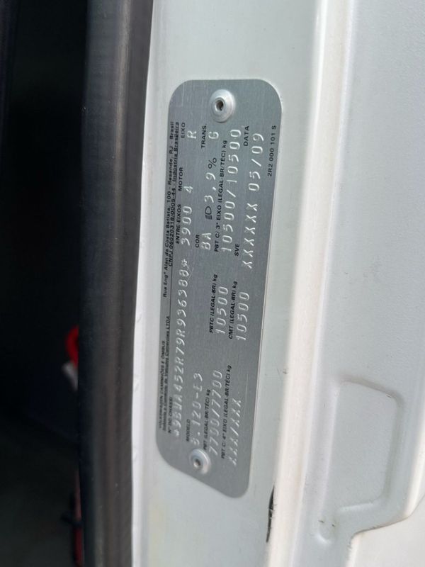 Volkswagen 8120 VW 8-120 Euro3 Worker Munck 2009/2009 CAMINHÕES & CAMIONETAS PASSO FUNDO / Carros no Vale