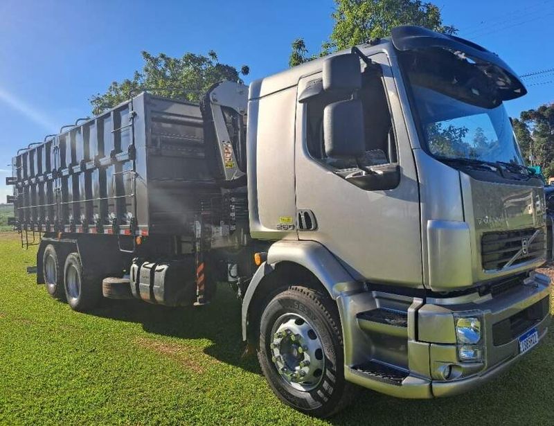 Volvo VM 260 6×2 Caçamba 2011/2011 CAMINHÕES & CAMIONETAS PASSO FUNDO / Carros no Vale