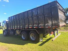 Volvo VM 260 6×2 Caçamba 2011/2011 CAMINHÕES & CAMIONETAS PASSO FUNDO / Carros no Vale
