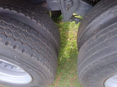 Volvo VM 270 6×2 (E5) Graneleiro 2014/2014 CAMINHÕES & CAMIONETAS PASSO FUNDO / Carros no Vale