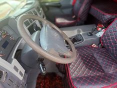 Volvo VM 270 6×2 (E5) Graneleiro 2014/2014 CAMINHÕES & CAMIONETAS PASSO FUNDO / Carros no Vale