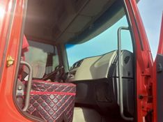 Volvo VM 270 6×2 (E5) Graneleiro 2014/2014 CAMINHÕES & CAMIONETAS PASSO FUNDO / Carros no Vale