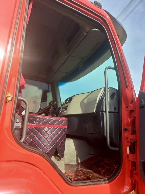 Volvo VM 270 6×2 (E5) Graneleiro 2014/2014 CAMINHÕES & CAMIONETAS PASSO FUNDO / Carros no Vale