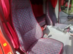 Volvo VM 270 6×2 (E5) Graneleiro 2014/2014 CAMINHÕES & CAMIONETAS PASSO FUNDO / Carros no Vale