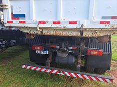 Volvo VM 330 6×4 2p Rol On 2012/2012 CAMINHÕES & CAMIONETAS PASSO FUNDO / Carros no Vale