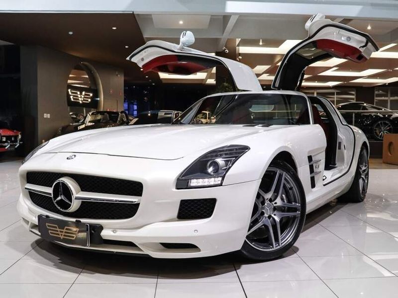 Mercedes-Benz SLS AMG 6.2 V8 GASOLINA SPEEDSHIFT 2010/2011 VIA BELLA VEÍCULOS ESPECIAIS CAXIAS DO SUL / Carros no Vale