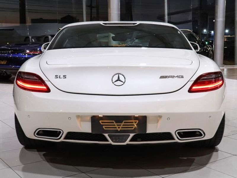 Mercedes-Benz SLS AMG 6.2 V8 GASOLINA SPEEDSHIFT 2010/2011 VIA BELLA VEÍCULOS ESPECIAIS CAXIAS DO SUL / Carros no Vale