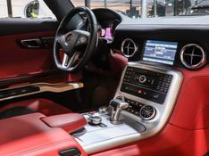 Mercedes-Benz SLS AMG 6.2 V8 GASOLINA SPEEDSHIFT 2010/2011 VIA BELLA VEÍCULOS ESPECIAIS CAXIAS DO SUL / Carros no Vale