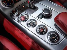 Mercedes-Benz SLS AMG 6.2 V8 GASOLINA SPEEDSHIFT 2010/2011 VIA BELLA VEÍCULOS ESPECIAIS CAXIAS DO SUL / Carros no Vale