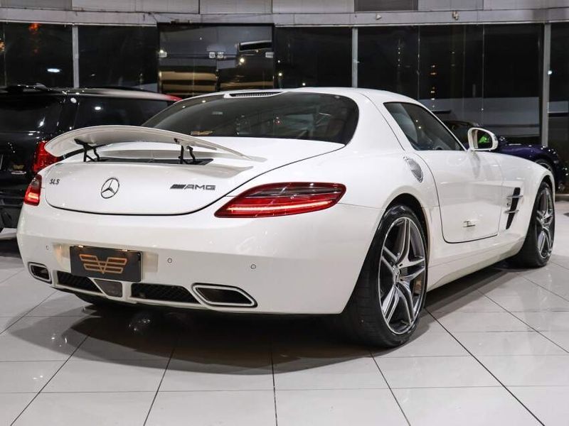 Mercedes-Benz SLS AMG 6.2 V8 GASOLINA SPEEDSHIFT 2010/2011 VIA BELLA VEÍCULOS ESPECIAIS CAXIAS DO SUL / Carros no Vale