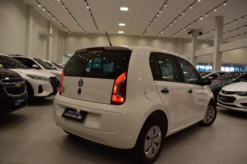Volkswagen UP TAKE 1.0 2015 DINAMICA-CAR VENÂNCIO AIRES / Carros no Vale