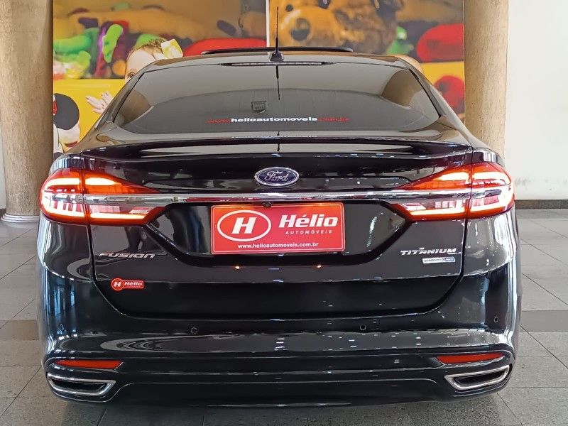Ford FUSION TITANIUM 2.0 ECOBOOST 2017 HÉLIO AUTOMÓVEIS LAJEADO / Carros no Vale