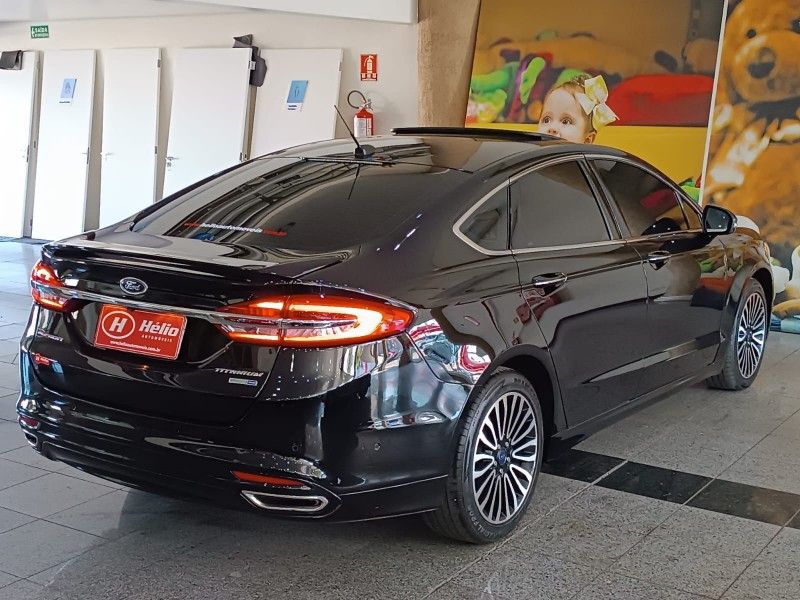 Ford FUSION TITANIUM 2.0 ECOBOOST 2017 HÉLIO AUTOMÓVEIS LAJEADO / Carros no Vale