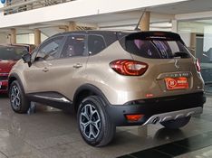 Renault CAPTUR ICONIC 1.3 2022 HÉLIO AUTOMÓVEIS LAJEADO / Carros no Vale