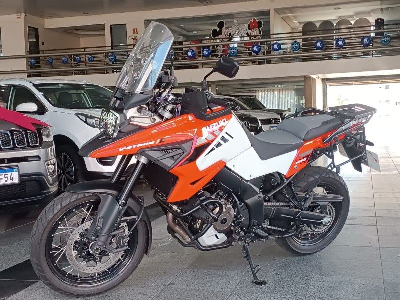 Suzuki V-STROM 1000 2022 HÉLIO AUTOMÓVEIS LAJEADO / Carros no Vale