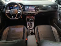 Volkswagen VIRTUS TSI 1.0 2024 HÉLIO AUTOMÓVEIS LAJEADO / Carros no Vale