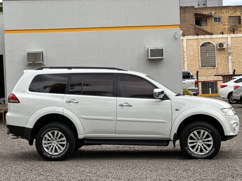 Mitsubishi PAJERO DAKAR HPE 3.2 16V 2015 NEUMANN VEÍCULOS ARROIO DO MEIO / Carros no Vale