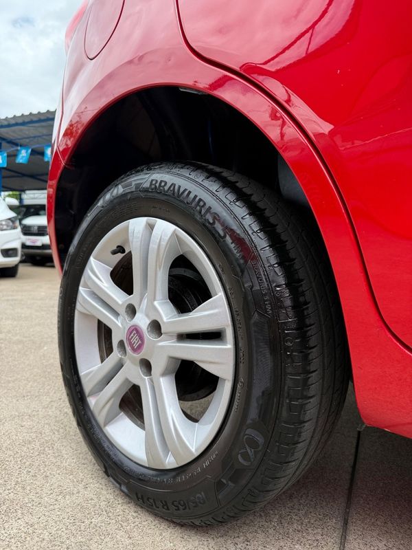 Fiat PALIO ESSENCE 1.6 2013 FERREIRA VEÍCULOS VENÂNCIO AIRES / Carros no Vale