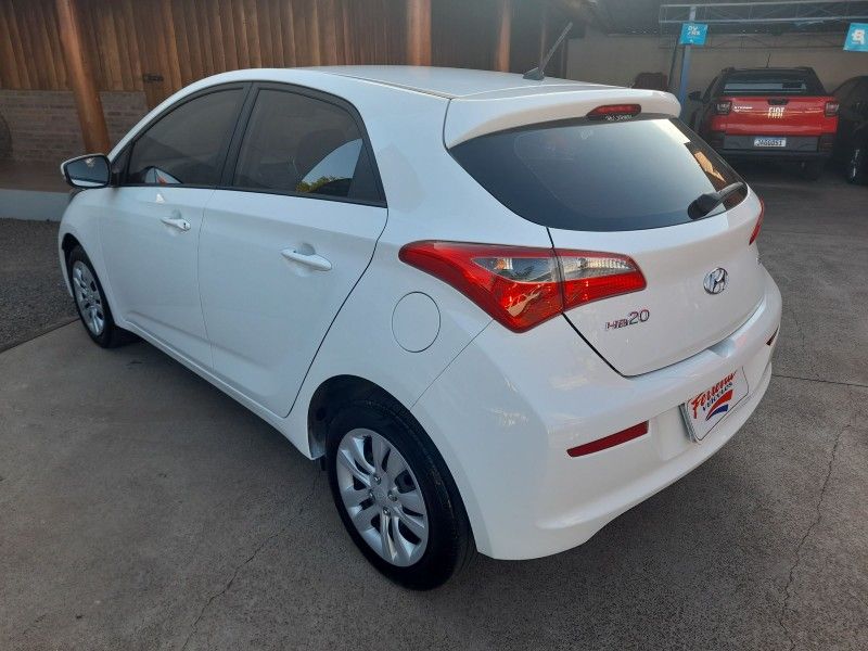 Hyundai HB20 COMFORT PLUS 1.6 2018 FERREIRA VEÍCULOS VENÂNCIO AIRES / Carros no Vale