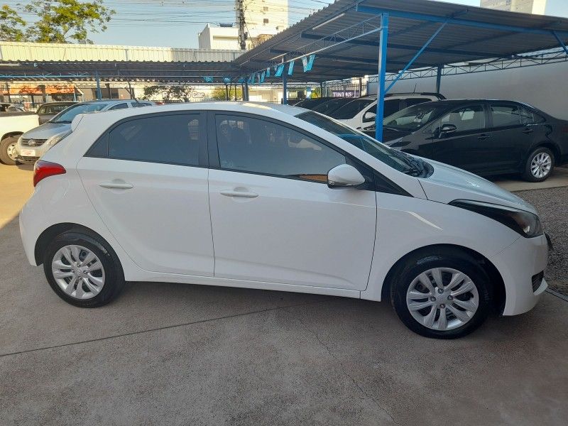 Hyundai HB20 COMFORT PLUS 1.6 2018 FERREIRA VEÍCULOS VENÂNCIO AIRES / Carros no Vale