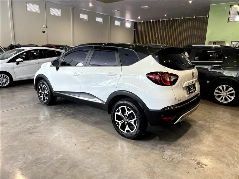 RENAULT CAPTUR 1.3 TCE Iconic 2021/2022 M&C AUTOMÓVEIS CAXIAS DO SUL / Carros no Vale