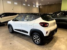 RENAULT KWID 1.0 12V SCE Intense 2023/2024 M&C AUTOMÓVEIS CAXIAS DO SUL / Carros no Vale