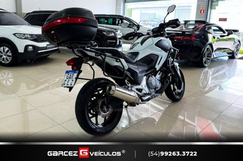 HONDA NC 700X ABS 2014/2014 GARCEZ VEÍCULOS BENTO GONÇALVES / Carros no Vale
