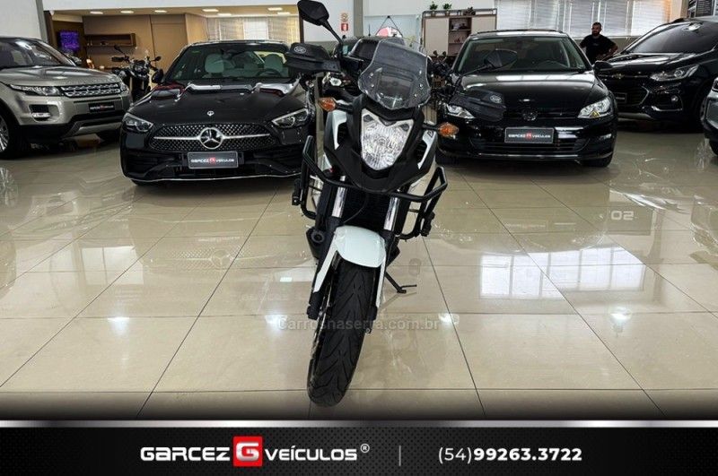 HONDA NC 700X ABS 2014/2014 GARCEZ VEÍCULOS BENTO GONÇALVES / Carros no Vale