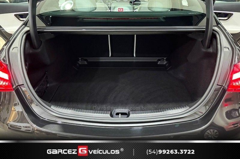 MERCEDES-BENZ C 200 1.5 EQ BOOST TURBO AMG LINE HIBRIDO 2022/2022 GARCEZ VEÍCULOS BENTO GONÇALVES / Carros no Vale