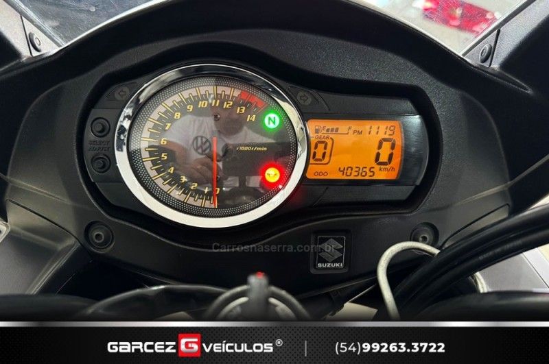 SUZUKI BANDIT 650S 2011/2011 GARCEZ VEÍCULOS BENTO GONÇALVES / Carros no Vale