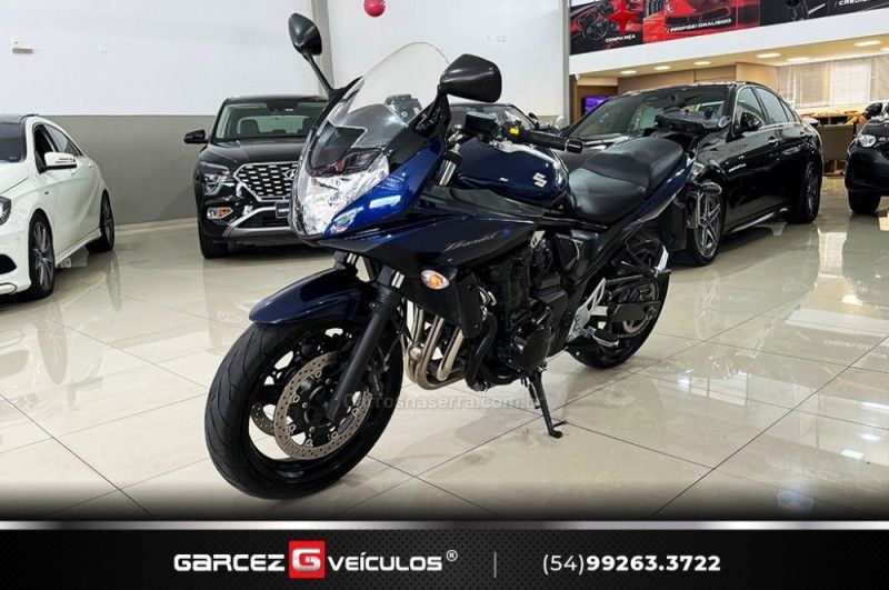 SUZUKI BANDIT 650S 2011/2011 GARCEZ VEÍCULOS BENTO GONÇALVES / Carros no Vale