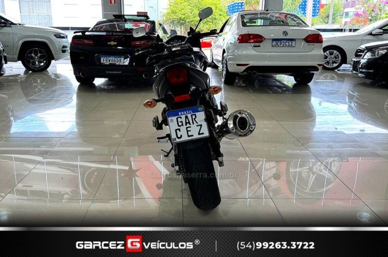 SUZUKI BANDIT 650S 2011/2011 GARCEZ VEÍCULOS BENTO GONÇALVES / Carros no Vale