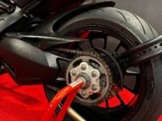 DUCATI DIAVEL 1198 /2013 EXCLUSIVO VEÍCULOS SANTA CRUZ DO SUL / Carros no Vale