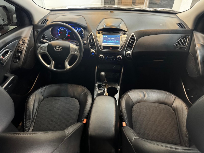 HYUNDAI IX 35 GLS 2015/2015 LUCAS AUTOMÓVEIS BOM RETIRO DO SUL / Carros no Vale
