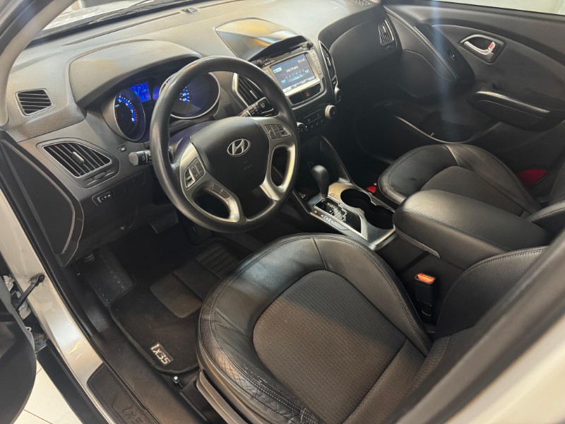 HYUNDAI IX 35 GLS 2015/2015 LUCAS AUTOMÓVEIS BOM RETIRO DO SUL / Carros no Vale