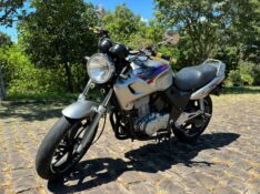 HONDA MOTOS CB 500 /1999 RT 811 VEÍCULOS ARROIO DO MEIO / Carros no Vale