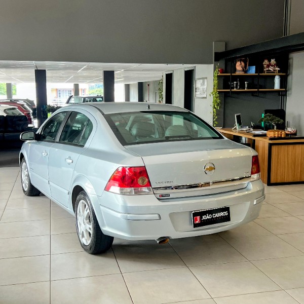 CHEVROLET VECTRA ELEGANCE 2.0 8V 2009/2009 JOÃO CARROS MULTIMARCAS GUAPORÉ / Carros no Vale