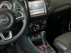 JEEP COMPASS LONGITUDE 2.0 16V 2018/2018 JOÃO CARROS MULTIMARCAS GUAPORÉ / Carros no Vale