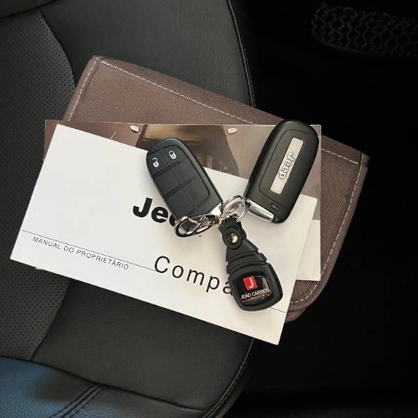 JEEP COMPASS LONGITUDE 2.0 16V 2018/2018 JOÃO CARROS MULTIMARCAS GUAPORÉ / Carros no Vale