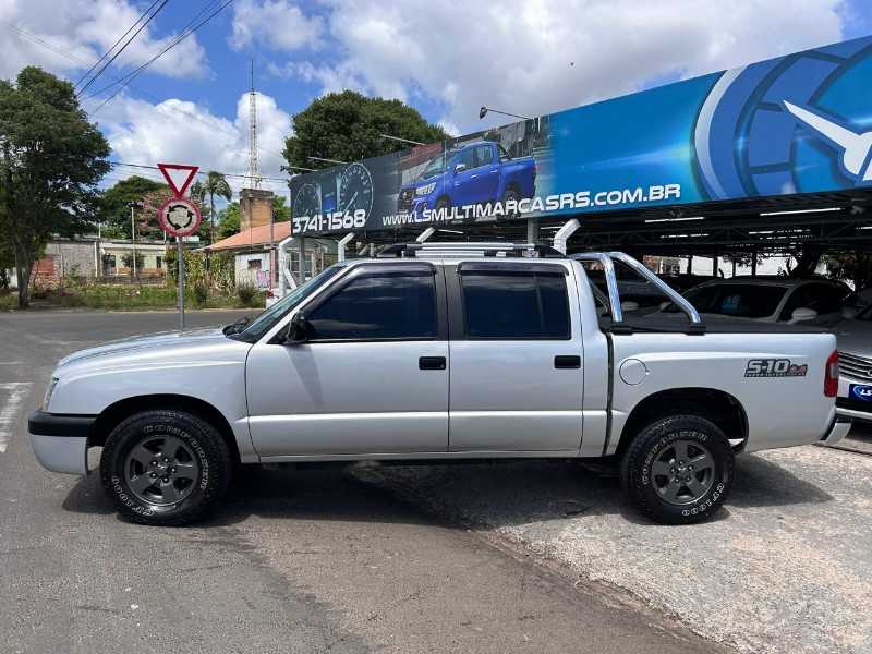 CHEVROLET S10 2.8 SERTÕES 4X4 12V 2005/2005 LS MULTIMARCAS VENÂNCIO AIRES / Carros no Vale