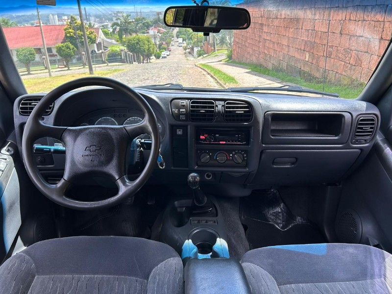 CHEVROLET S10 2.8 SERTÕES 4X4 12V 2005/2005 LS MULTIMARCAS VENÂNCIO AIRES / Carros no Vale