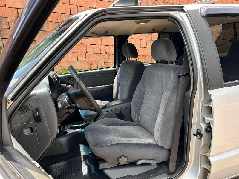 CHEVROLET S10 2.8 SERTÕES 4X4 12V 2005/2005 LS MULTIMARCAS VENÂNCIO AIRES / Carros no Vale