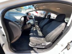 HYUNDAI HB20 1.0 COMFORT 12V FLEX 4P MANUAL 2015/2015 AR MULTIMARCAS VENÂNCIO AIRES / Carros no Vale