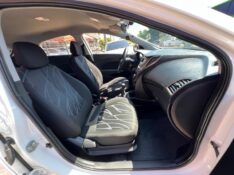 HYUNDAI HB20 1.0 COMFORT 12V FLEX 4P MANUAL 2015/2015 AR MULTIMARCAS VENÂNCIO AIRES / Carros no Vale