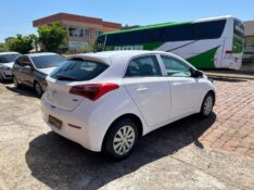 HYUNDAI HB20 1.0 COMFORT 12V FLEX 4P MANUAL 2015/2015 AR MULTIMARCAS VENÂNCIO AIRES / Carros no Vale