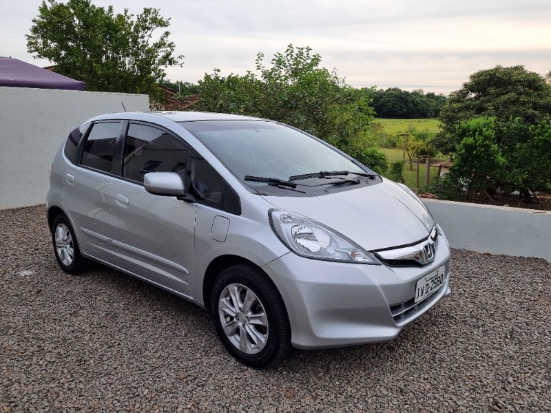 HONDA FIT LX 1.4/ 1.4 FLEX 8V/16V 5P MEC. 2014/2014 MG VEÍCULOS ARROIO DO MEIO / Carros no Vale