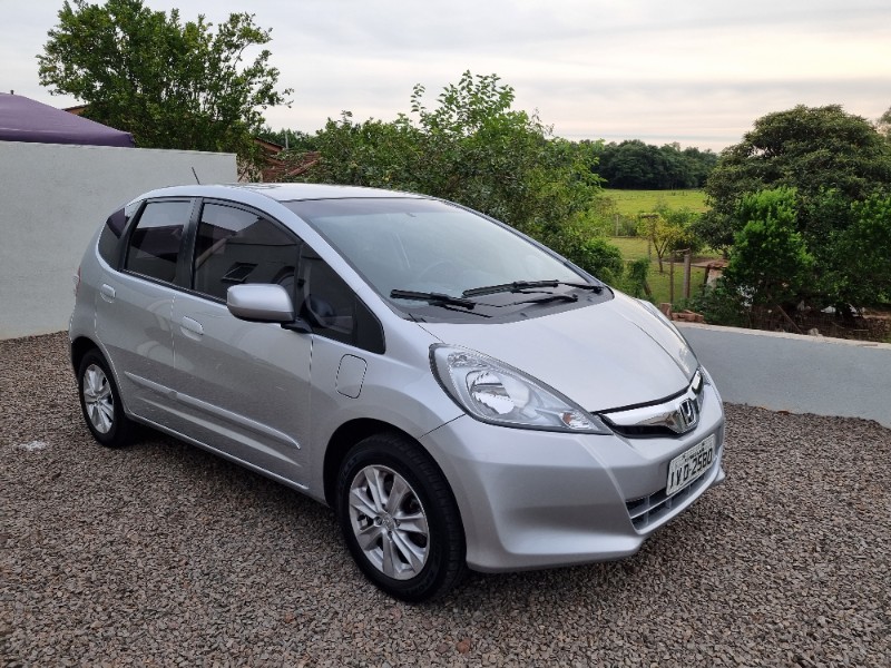 HONDA FIT LX 1.4/ 1.4 FLEX 8V/16V 5P MEC. 2014/2014 MG VEÍCULOS ARROIO DO MEIO / Carros no Vale