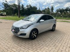 HYUNDAI HB20 1.6 COMFORT 16V 2017 2016/2017 NEURI VEÍCULOS LAJEADO / Carros no Vale